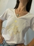 Remera AL FINAL DEPENDE - Dorado - Cuello V - comprar online