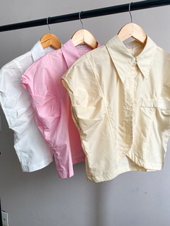 Camisa Brenda Amarelo Pastel (Cropped) - comprar online