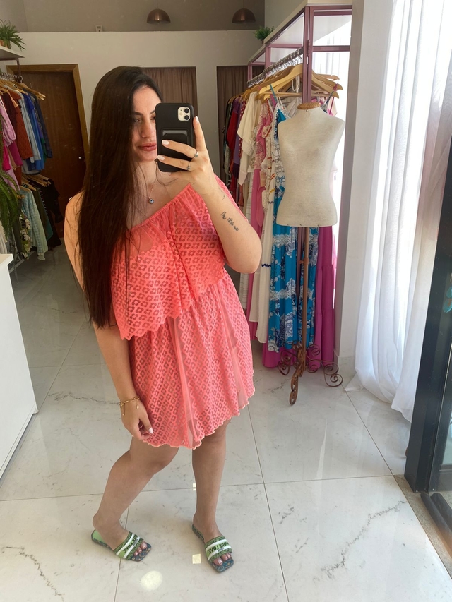 Vestido um best sale ombro só renda