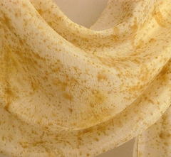 Echarpe de seda casuarina tingimento natural Fernanda Mascarenhas
