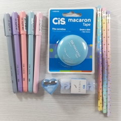 BOX 19- CONJUNTO 5 CANETAS BPX + 1 APONTADOR CORAÇÃO AZUL+ 1 BORRACHA SPRING AZUL+ CORRETIVA MACARRON AZUL+3 LÁPIS