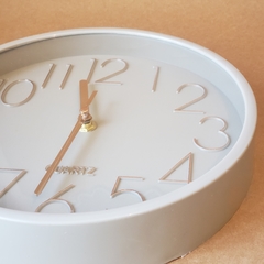 Relógio de Parede Cinza e Dourado - comprar online
