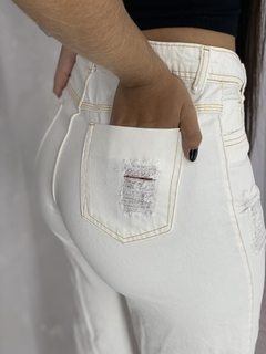 CALÇA WIDE LEG BRANCA COM RASGOS - comprar online