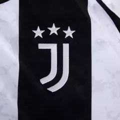 Camiseta Adidas Juventus 24/25 na internet