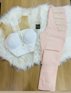 Calça Rosa Skinny Bordada VL