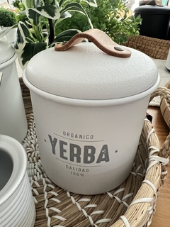 SET TARROS DE YERBA Y AZUCAR BLANCO CON MANIJA DE CUERO - Regalería GiCe