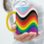 Onda Queer - Caneca Branca com alça e interior coloridos - comprar online