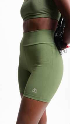 Shorts Active - Verde Militar na internet