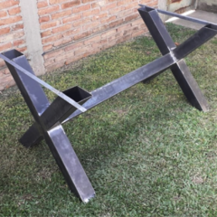 Mesas con pata de Caño en forma de X - ArteMetal