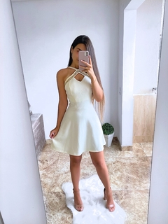 Vestido Off White Com Pedraria na internet