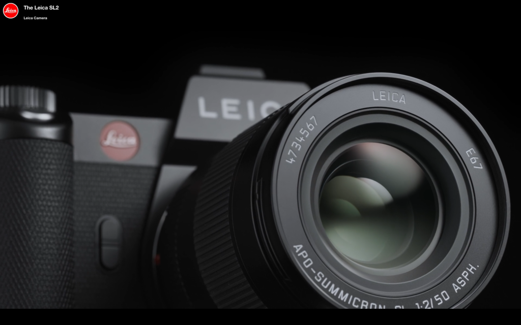 Imagen de Leica SL2 Mirrorless Camera l Lentes Leica Vario-Elmarit-SL 24-70mm f/2.8 ASPH l 47.3MP Full-Frame CMOS Sensor l 4K Video Recording with Cine Mode l Maestro III Image Processor l 5.76m-Dot 0.78x-Mag. EyeRes OLED EVF l 3.2" 2.1m-Dot Touchscreen LCD l Wi-Fi e Bluetooth l 2ª geração l Feita para inspirar