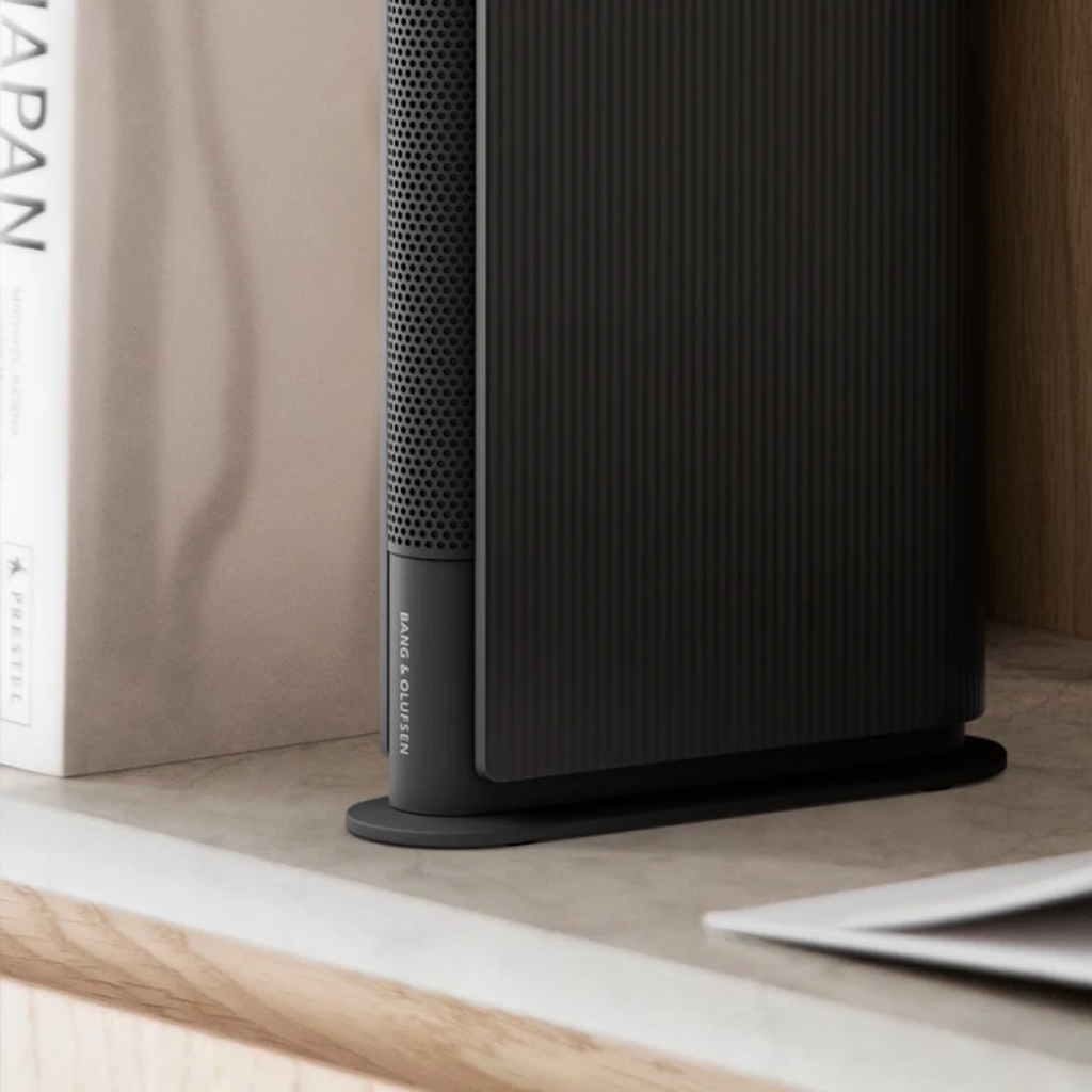 Bang & Olufsen Emerge Cor Black Anthracite , Chromecast & Google Assistant Integrados , Compatível com Apple 2 & Spotify Connect, Recomendado para áreas de 5m² até 30m² on internet