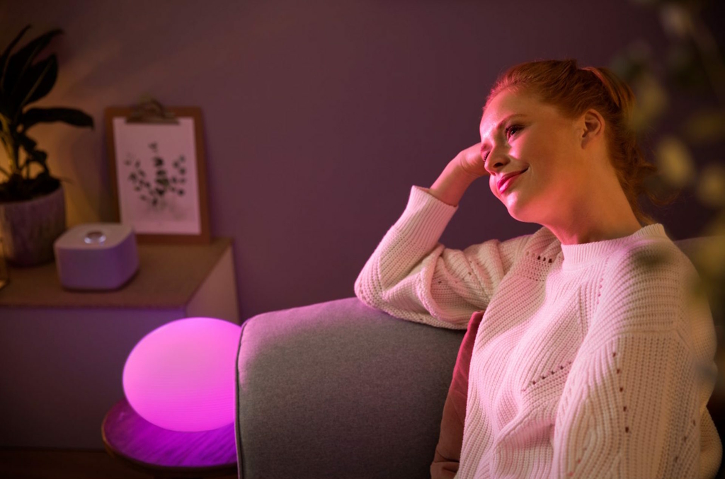 Philips Hue White & Color Ambiance Flourish Table Light l 2ª Geração l Luminária de Mesa Inteligente l Bluetooth e WiFi l Compatível com Alexa, Apple Homekit & Google Assistant | Funciona com Bluetooth e/ou com a Hue Bridge - comprar online