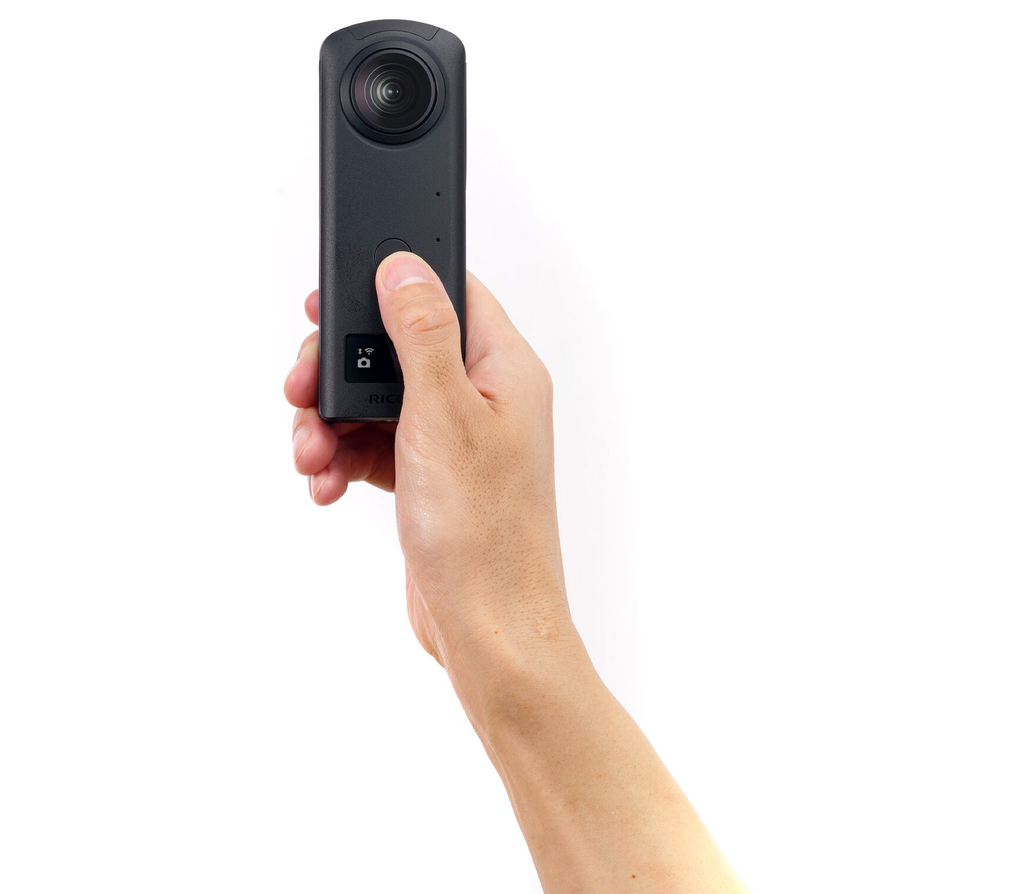 RICOH THETA Z1 51GB Câmera 360° l Dois sensores CMOS retroiluminados de 1,0 polegadas l Memória interna de 51 GB l Imagens de 23 MP l Vídeo 4K com estabilização de imagem l HDR, transferência sem fio de alta velocidade - buy online