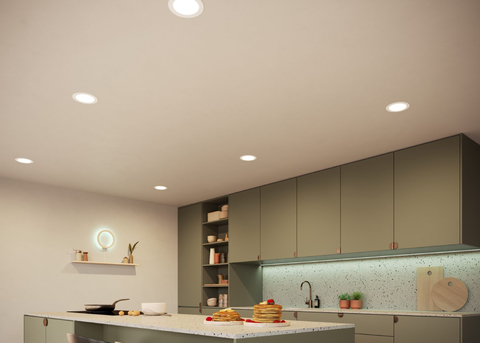 Philips Hue White and Color Ambiance Bluetooth | Slim Smart Downlight 5"/6" | 3ª Geração l Luminária Spot Fino de Teto para Embutir l Extra Brilhante 1,200 lumen | Luminária Spot de Teto de Embutir | Compatível com a Alexa, Apple Homekit & Google Assistant - Loja do Jangão - InterBros