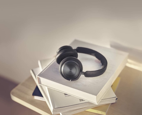 Bang & Olufsen Beosound HX l Over-Ear Headphones l Noise-Canceling Wireless l Cancelamento de ruído ativo adaptativo l Modo de transparência l Até 40 horas de bateria l Até 12 metros de alcance l Escolha a cor - comprar online