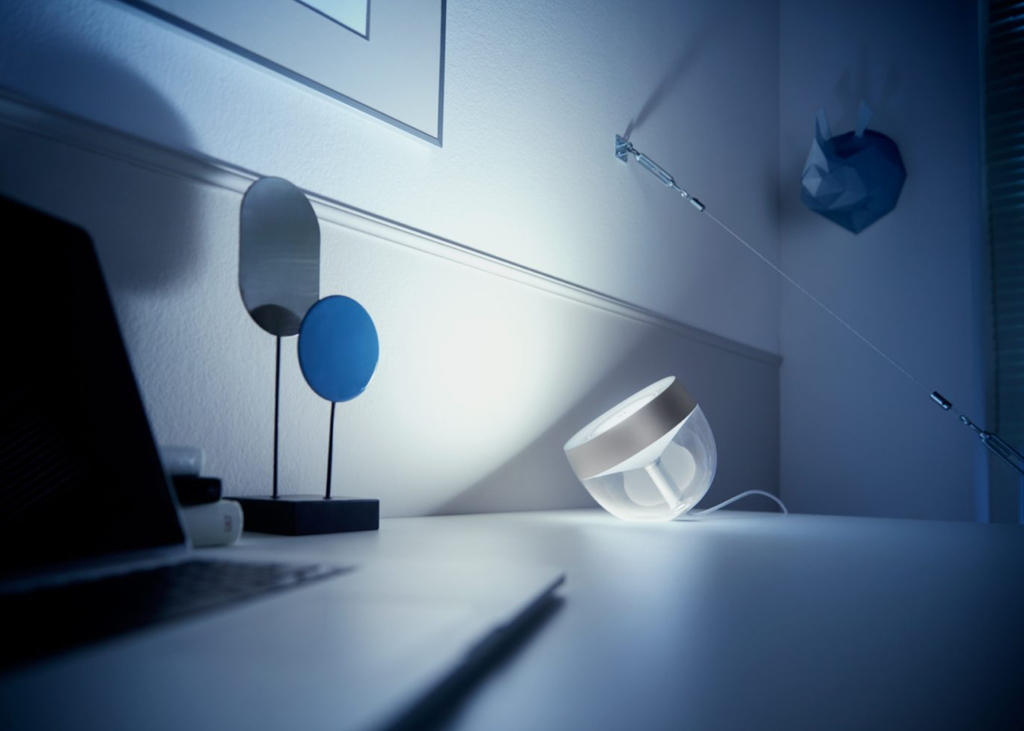 Philips Hue Iris l Limited Edition Silver l White and Color Ambiance l Bluetooth Table Lamp Smart Lighting l 2ª Geração l Luminária de Mesa e Piso l Compatível com Alexa, Apple Homekit & Google Assistant | Funciona com Bluetooth e/ou com a Hue Bridge - loja online