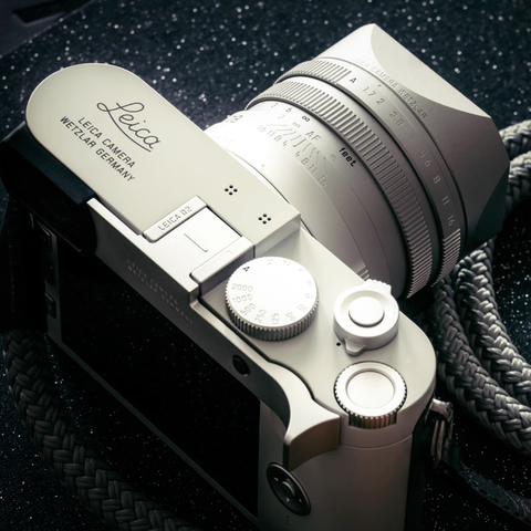 Leica Q2 "Ghost" by Hodinkee Digital Camera , High-end Camera na internet