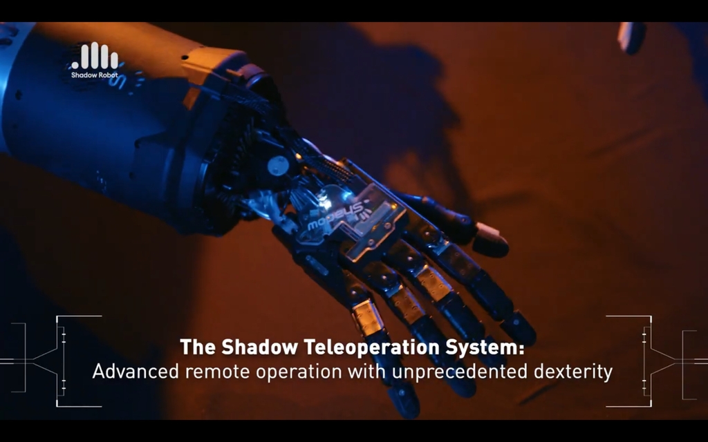 Shadow Robot Teleoperation System , Sistema de Teleoperação Tátil en internet