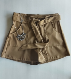 Short Engomado Con Lazo - Issis Modas