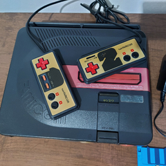 Sharp Twin Famicom com Wrecking Crew e Super Mario Bros em disco - Loja Geek | Altair Play