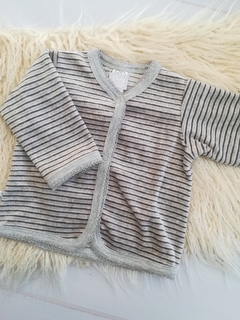 CAMPERA PLUSH RAYAS GRIS