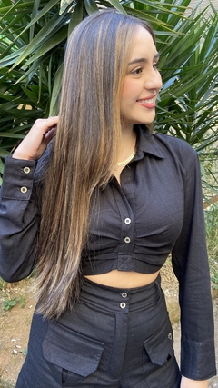 CAMISA CROPPED PREGAS - PRETO