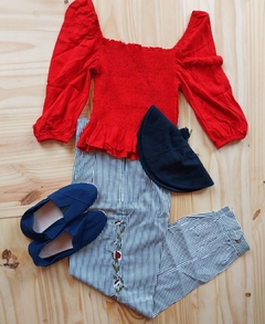 Conjunto rojo y azul