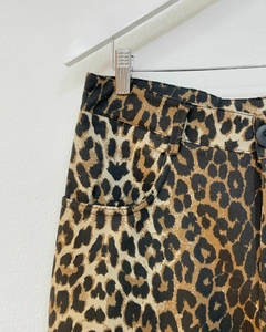 [GABARDINA] Pantalón animal print en internet