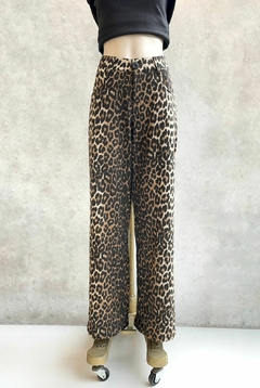 [GABARDINA] Pantalón animal print - comprar online