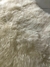 Tapete de Pele de Carneiro(Ovelha) com Lã Natural Aprox. 0,63x1,72m - comprar online
