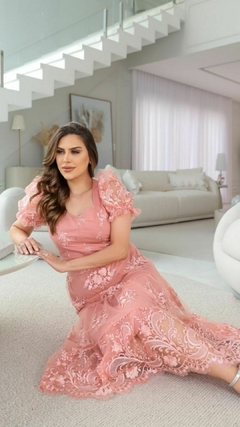 Vestido Kariny Rosé Renda Zíper nas Costas Saia Godê (Contém Forro)