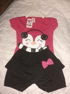 conjunto body rosa claro pinguim e short saia na internet