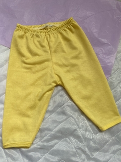 mijão calça amarelo