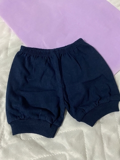 short tapa fralda azul marinho