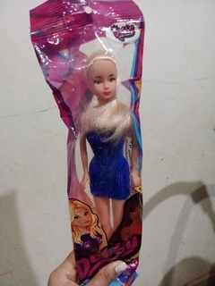 boneca barbie debbye vestido azul