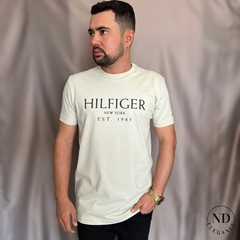 Camiseta Tommy Hilfiger Big Hilfiger - ND ELEGANCE