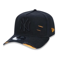 Boné New Era 9Forty A-Frame Aba Curva Ajustável Destroyed MLB New York Yankees