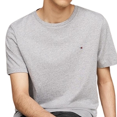 Camiseta Básica Tommy Hilfiger na internet