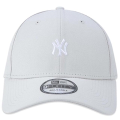 Boné New Era 9FORTY Snapback MLB New York Yankees Mini Logo Aba Curva - comprar online