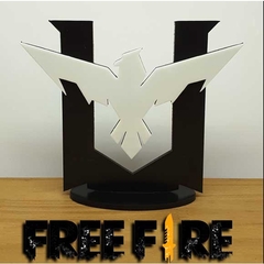 10 - Centro de Mesa Free Fire Acrílico Preto e Branco - comprar online