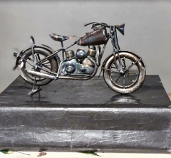 Escultura Moto - comprar online