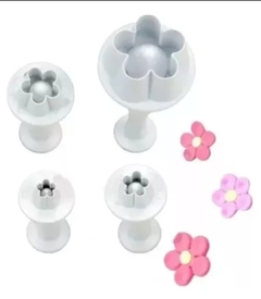 CORTANTE EXPULSOR FLOR CON CONO X4