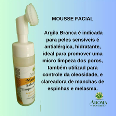 MOUSSE DE LIMPEZA FACIAL DE ARGILA BRANCA COM ESCOVA DE SILICONE - CLAREADOR 200ML