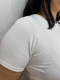 Blusa Rúbia - Off White Tam Único (36 ao 44/46) - comprar online