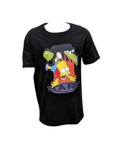 Remera manga corta Simpson. Bart Patineta