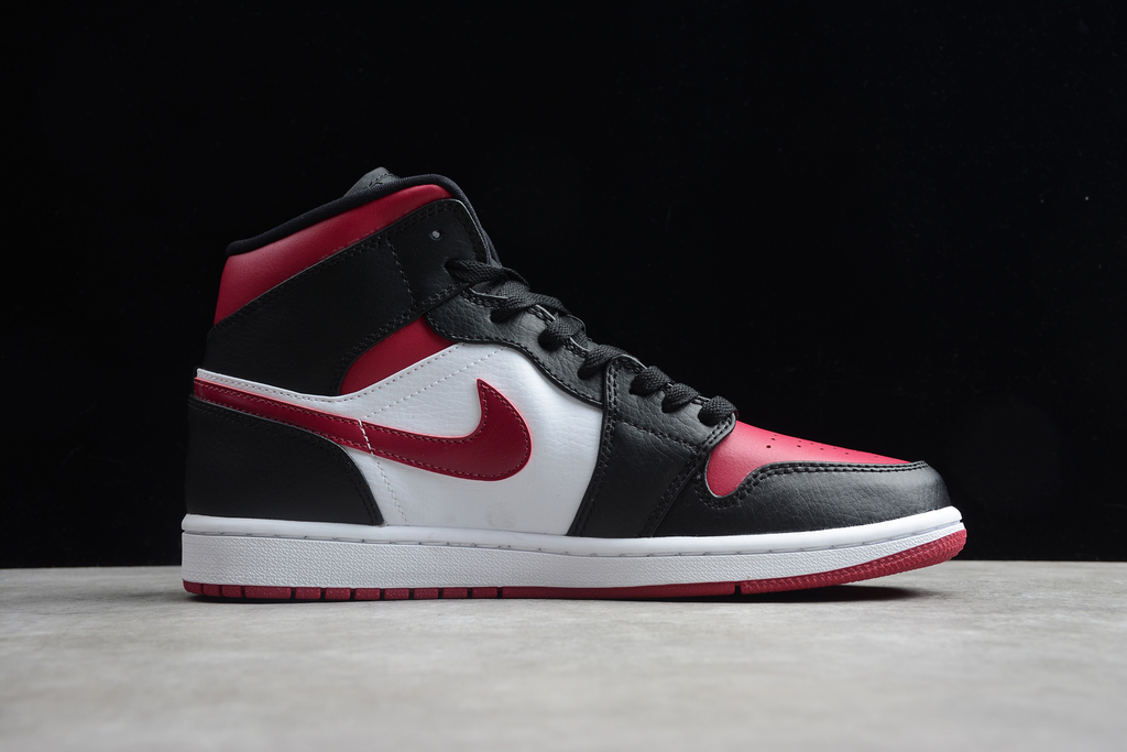 Red black and white air sale jordan 1