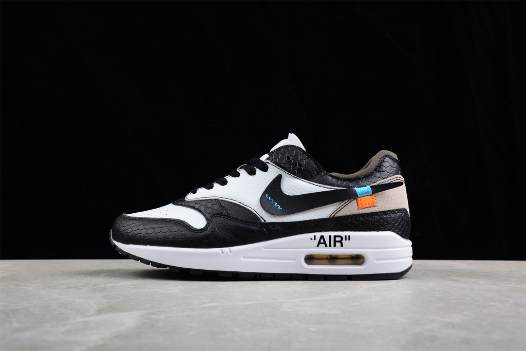 Am1 black sales