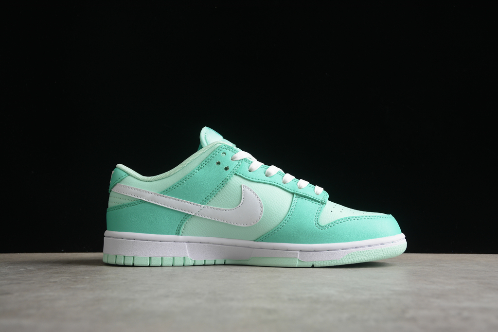 Mint sales green nikes