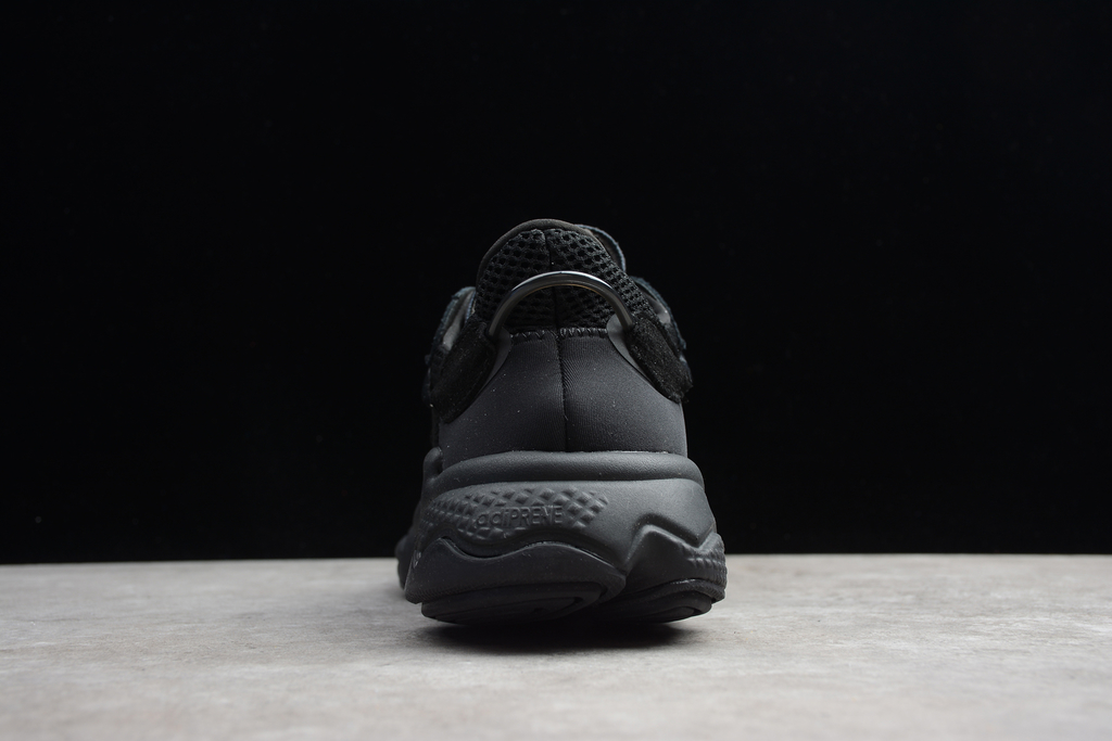 Adidas ozweego 2019 sale black